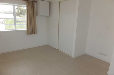 Photo of property in 330 Yaldhurst Road, Russley, Christchurch, 8042