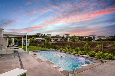 Photo of property in 3 Nikau Way, Riverhead, 0820