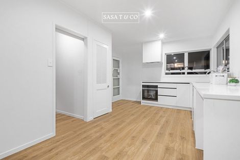 Photo of property in 32 Idlewild Avenue, Mangere, Auckland, 2022