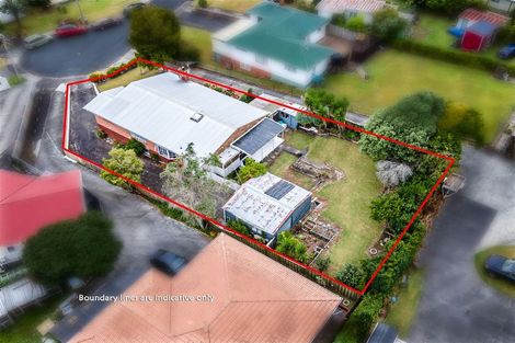 Photo of property in 8 Christina Avenue, Te Atatu South, Auckland, 0602