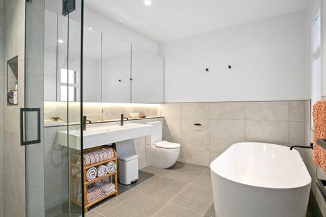 Photo of property in 9 Lakewood Lane, Cambridge, 3434