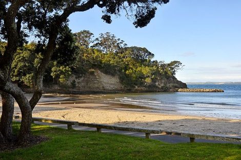 Photo of property in 2/86 Beach Road, Castor Bay, Auckland, 0620