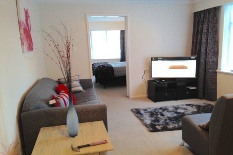 Photo of property in 2 Kopiko Way, Brooklyn, Wellington, 6021