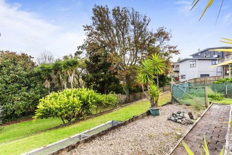 Photo of property in 59 Marellen Drive, Red Beach, 0932