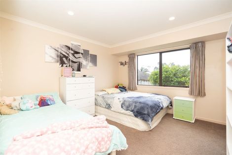 Photo of property in 4 Sharaleigh Place, Grandview Heights, Hamilton, 3200