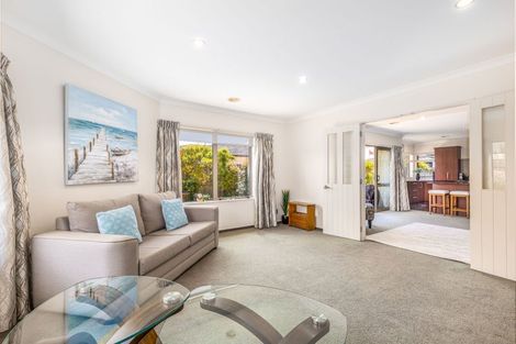 Photo of property in 21 Telford Way, Raumati Beach, Paraparaumu, 5032