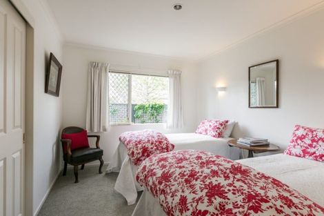 Photo of property in 22 Kensington Drive, Taradale, Napier, 4112