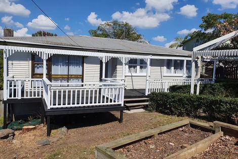 Photo of property in 71 Holmes Road, Manurewa, Auckland, 2102