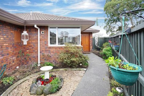 Photo of property in 7 Fieldmoor Place, Parklands, Christchurch, 8083