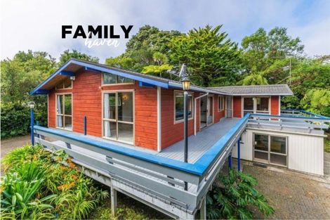 Photo of property in 7 Miromiro Road, Normandale, Lower Hutt, 5010