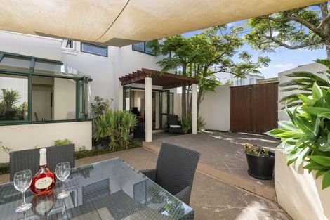 Photo of property in 2/111 Beach Road, Castor Bay, Auckland, 0620