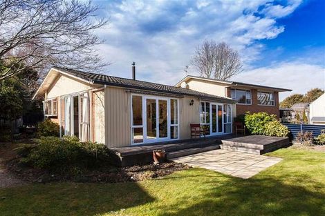 Photo of property in 20 Highfield Place, Avonhead, Christchurch, 8042