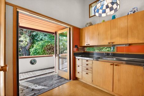 Photo of property in 122a Chaucer Road, Hospital Hill, Napier, 4110