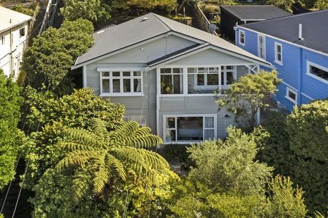 Photo of property in 35 Kainui Road, Hataitai, Wellington, 6021