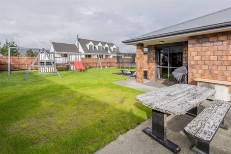 Photo of property in 16 Okarito Avenue, Levin, 5510