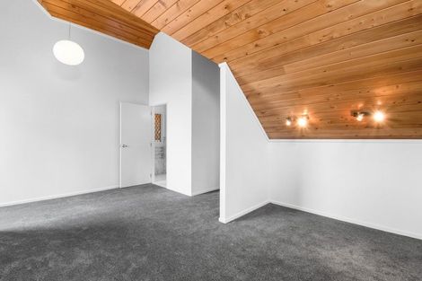 Photo of property in 429 Kiwitahi Road, Helensville, 0875