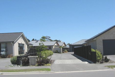 Photo of property in 12 Pohutukawa Crescent, Parklands, Christchurch, 8083