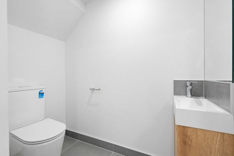 Photo of property in 8e Nedlands Place, Burswood, Auckland, 2013