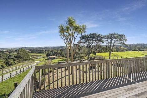 Photo of property in 390 Paremoremo Road, Paremoremo, Auckland, 0632