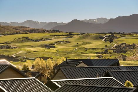 Photo of property in 4 Kinross Lane, Jacks Point, Queenstown, 9371