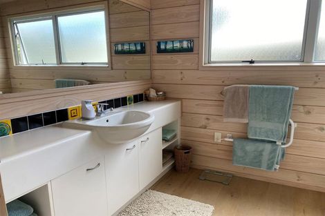 Photo of property in 15 The Dunes, Pauanui, Hikuai, 3579