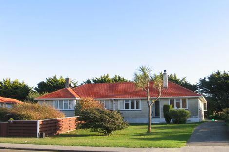 Photo of property in 94 Main Road, Titahi Bay, Porirua, 5022