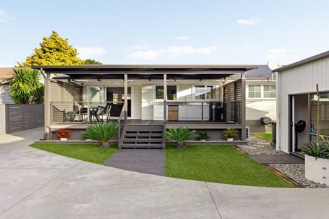 Photo of property in 18 Amanda Avenue, Dinsdale, Hamilton, 3204