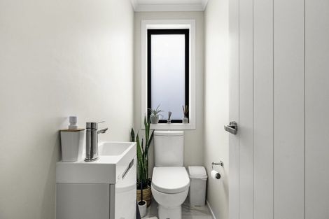 Photo of property in 2 Inuwai Street, Glenview, Hamilton, 3206