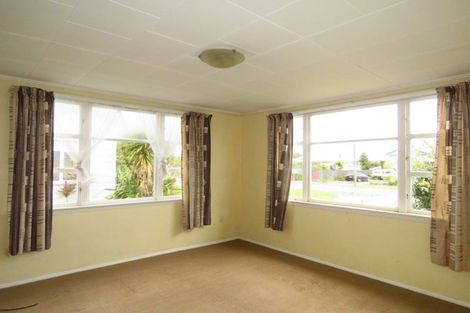 Photo of property in 35 Queen Street, Westport, 7825