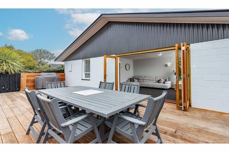 Photo of property in 6 Jade Place, Parklands, Christchurch, 8083