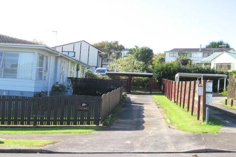 Photo of property in 2/4 Sentosa Place, Clover Park, Auckland, 2019