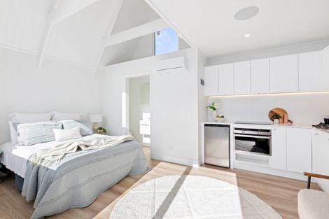 Photo of property in 64 Kings Crescent, Hutt Central, Lower Hutt, 5010