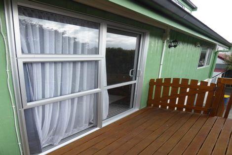 Photo of property in 3/14 Craigbank Avenue, New Lynn, Auckland, 0600