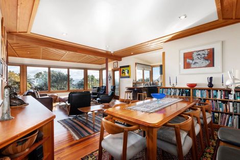Photo of property in 355 Muritai Road, Eastbourne, Lower Hutt, 5013