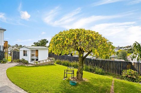 Photo of property in 1 Maywood Crescent, Glen Eden, Auckland, 0602