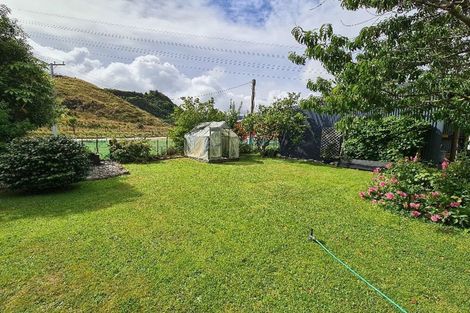 Photo of property in 347 Waitohu Valley Road, Otaki, 5583