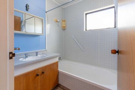 Photo of property in 11a Johnson Street, Waipawa, 4210