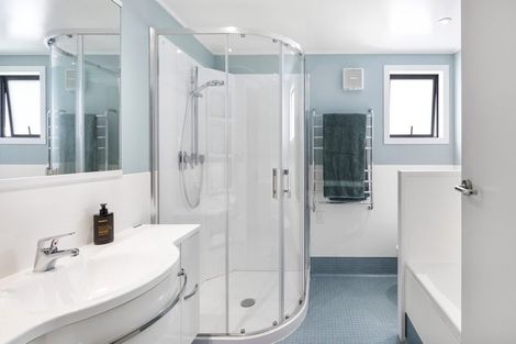 Photo of property in 51u1 View Road, Houghton Bay, Wellington, 6023