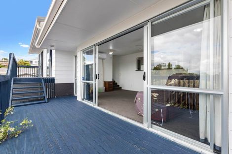 Photo of property in 25 Keegan Drive, Massey, Auckland, 0614