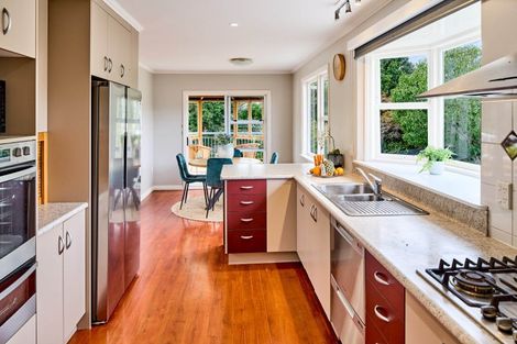 Photo of property in 32 Wai-iti Crescent, Woburn, Lower Hutt, 5010