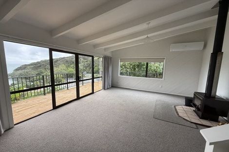 Photo of property in 5 Bush Point Road, Cable Bay, 0420