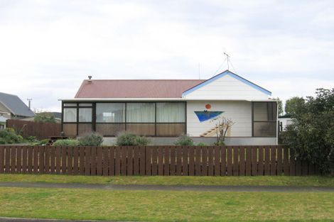 Photo of property in 110 Lorraine Place, Whangamata, 3620
