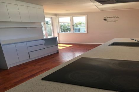 Photo of property in 11 Kohinoor Avenue, Mangere, Auckland, 2022