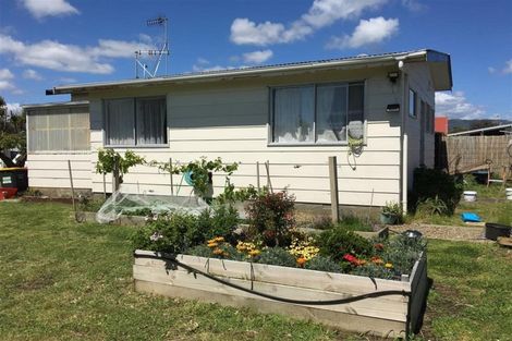 Photo of property in 43 Michael Road, Paraparaumu Beach, Paraparaumu, 5032