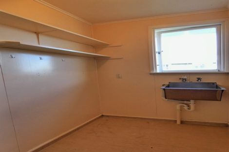 Photo of property in 22 Sword Street, Gore, 9710