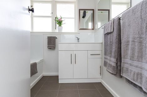 Photo of property in 22 Moheke Avenue, Roslyn, Palmerston North, 4414