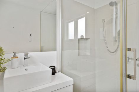 Photo of property in 98 Hamilton Avenue, Ilam, Christchurch, 8041