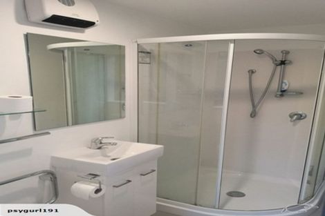 Photo of property in 63u2 Darlington Road, Miramar, Wellington, 6022