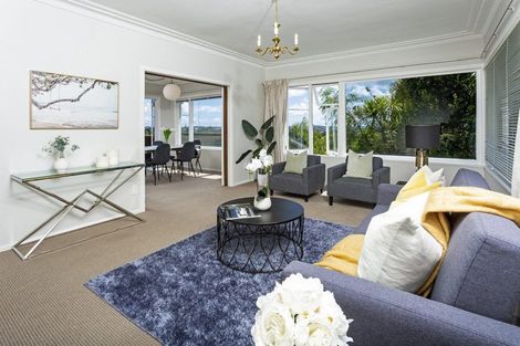 Photo of property in 1/73 Ocean View Road, Hillcrest, Auckland, 0627