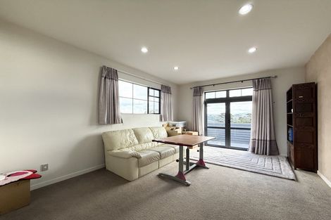 Photo of property in 46 Bur Oak Terrace, Schnapper Rock, Auckland, 0632